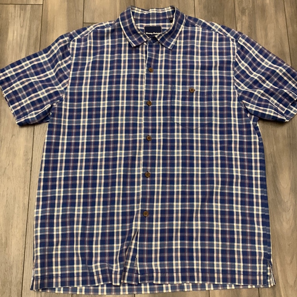 Tommy Bahama button front shirt L